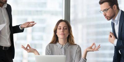 Kỹ năng giao tiếp nơi công sở để luôn được lòng đồng nghiệp