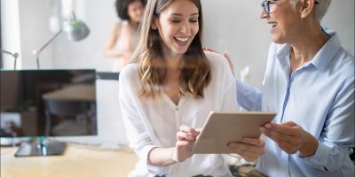 Những nhân viên có mối quan hệ tốt với sếp của mình, họ đã làm điều này