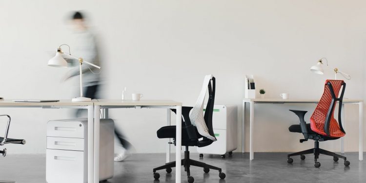 Quay lại văn phòng hậu giãn cách, nhiều nhân viên sẵn sàng nghỉ việc