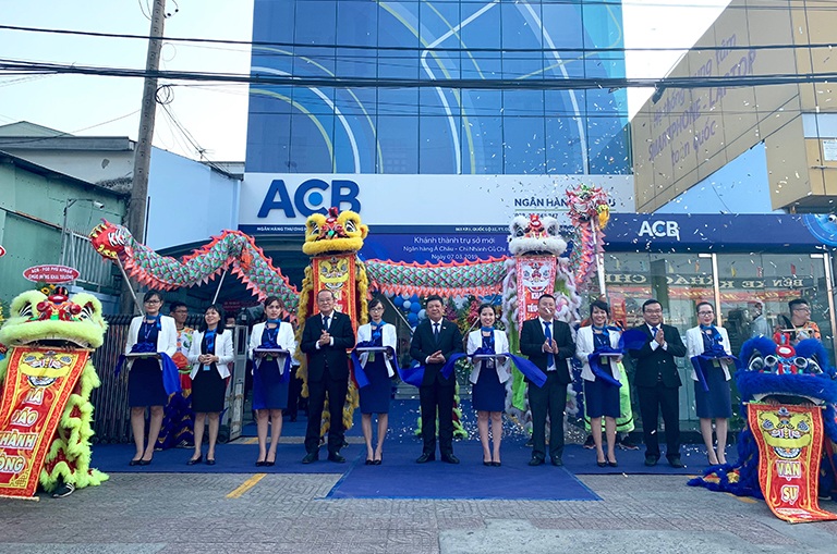 ACB khẳng định vị thế của một ngân hàng hàng đầu Việt Nam với 365 chi nhánh trên toàn quốc.
