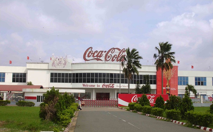 Công ty TNHH Nước giải khát Coca-Cola Việt Nam được thành lập và chính thức đi vào hoạt động kinh doanh.