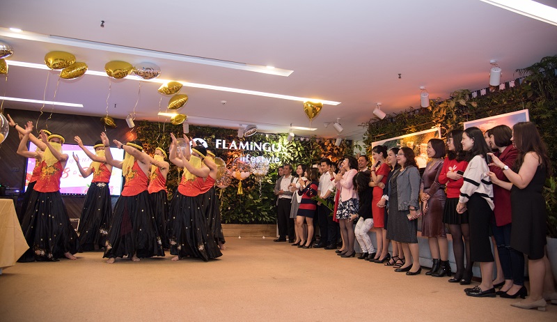Flamingo tôn vinh CBNV nữ nhân dịp lễ 8/3 (Nguồn: Flamingo Group)