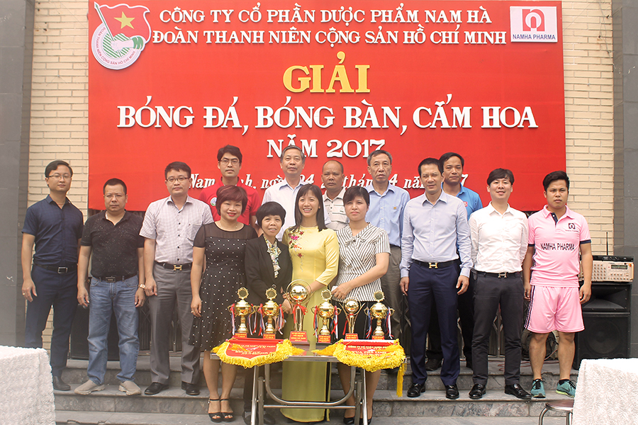 Tập thể nhân viên Nam Ha Pharma tham gia ngày hội thể thao (Nguồn: Nam Ha Pharma)