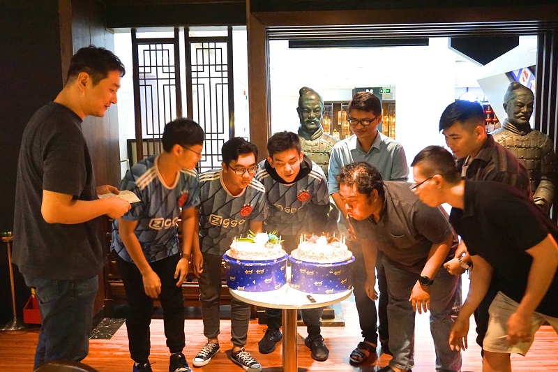 Hàng tháng, Nexon tổ chức các buổi liên hoan, mừng sinh nhật cho nhân viên