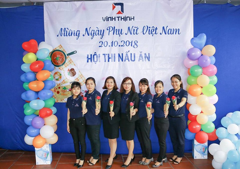 Vĩnh Thinh Group tôn vinh CBNV nữ nhân dịp 8/3 (Nguồn: Vĩnh Thịnh Group)