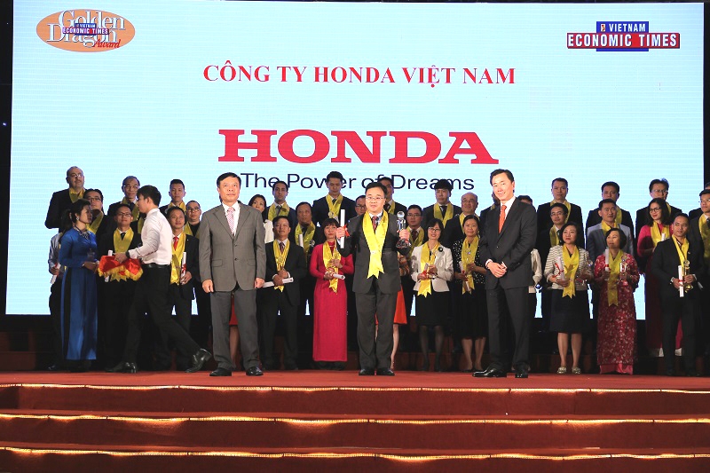 Honda Việt Nam nhận giải thưởng Rồng Vàng 2017 (Nguồn: autobikie.vn)