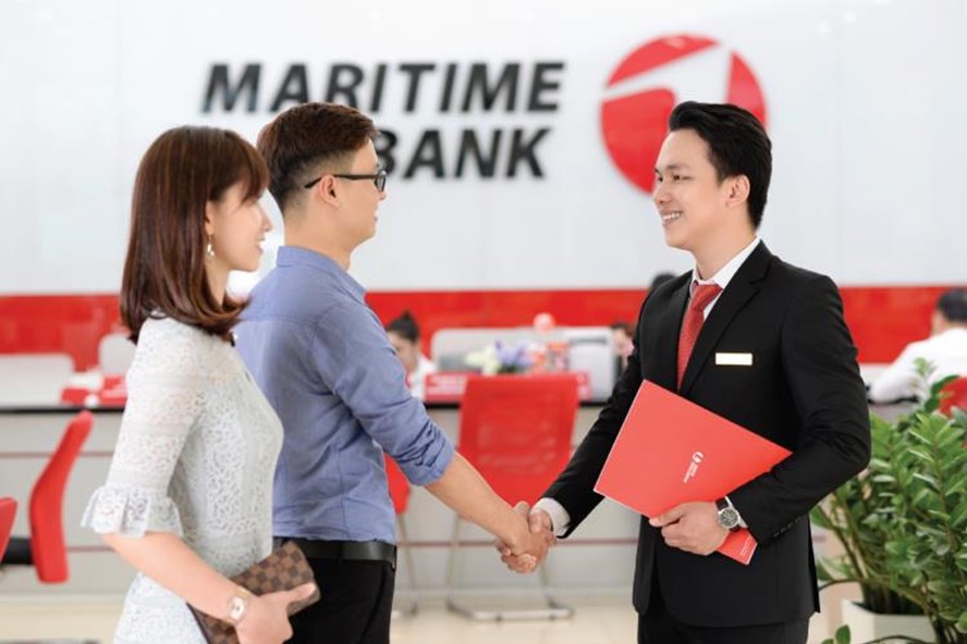 MaritimeBank chăm sóc khách hàng (Nguồn Báo lao động)